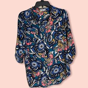 💙Express Multi-Colored Floral Button Up💙